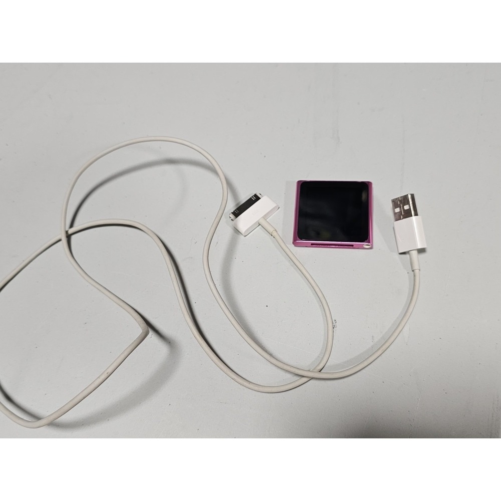 Apple iPod nano 8 GB 6th Generation - Pink